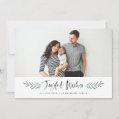 Pineneedle Joyful Wishes Modern Foto Feestdagenkaart (Voorkant)