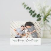 Pineneedle Merry en Bright Modern Foto Feestdagenkaart (Staand voorkant)