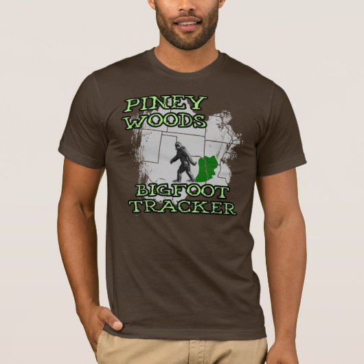 Piney Bossen Bigfoot Tracker T-shirt (Voorkant)