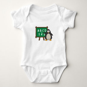 Pinguïn als leraar met Blackboard Romper