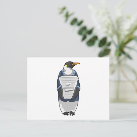 Pinguïn als secretaresse met stapel papier briefkaart (Staand voorkant)