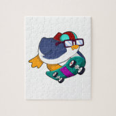 Pinguïn als Skater met skateboard Legpuzzel (Verticaal)
