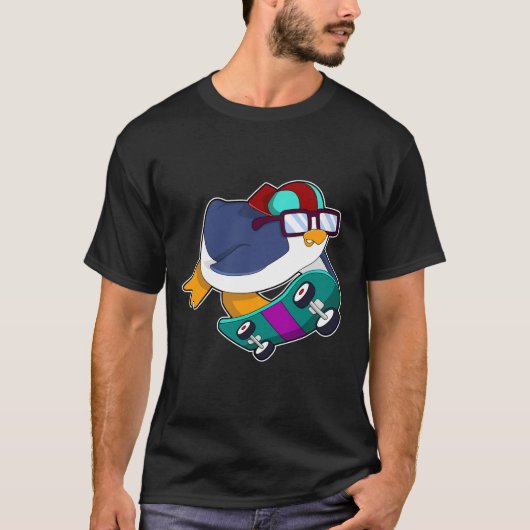 Pinguïn als Skater met skateboard T-shirt (Voorkant)