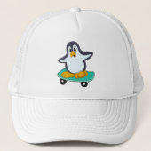 Pinguïn als Skater op skateboard Trucker Pet (Voorkant)