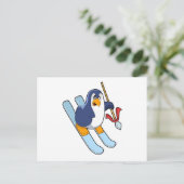 Pinguïn als skiër met ski briefkaart (Staand voorkant)