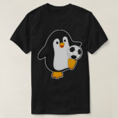 Pinguïn als speler met bal t-shirt (Design voorkant)