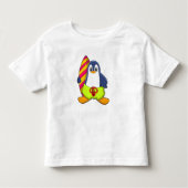 Pinguïn als Surfer met surfboard Kinder Shirts (Voorkant)