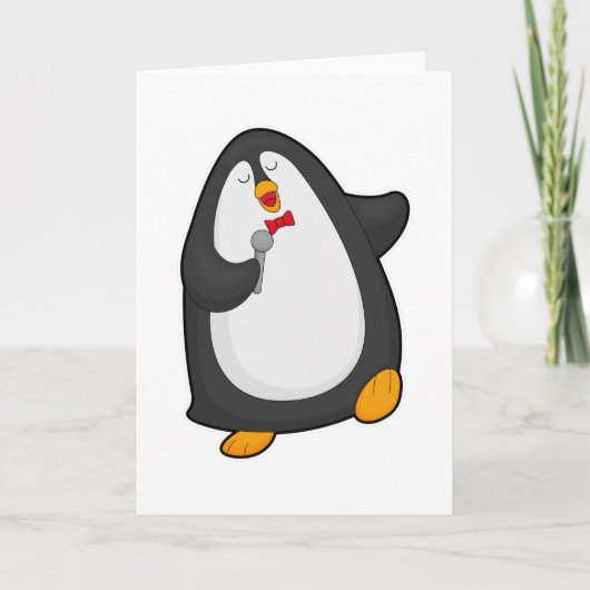 Pinguïn bij het zingen met microfoon en stropdas kaart (Voorkant)