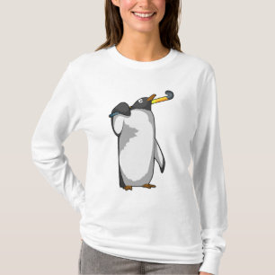 Pinguïn bij hockey met hockeystick t-shirt