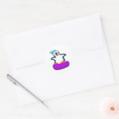 Pinguïn bij Snowboarding met Snowboard Ronde Sticker (Envelop)