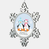 Pinguïn Couple Passen getrouwd eerste Kerstmis Tin Sneeuwvlok Ornament (Rechts)
