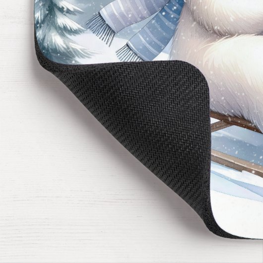 Pinguïn en Polar Beer op een slee Muismat (Hoek)