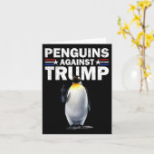 Pinguïn Flippers Up Weerstaan Grappige Pinguïns Te Kaart (Gele Bloem)