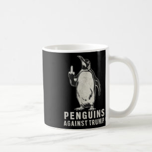 Pinguïn flipt middelvinger tegen pinguïns koffiemok