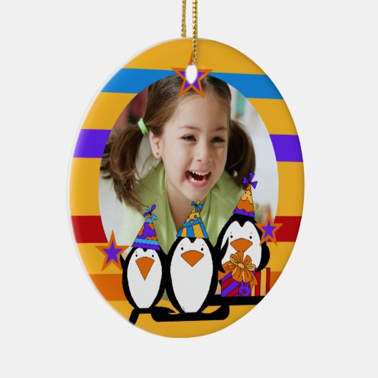 Pinguïn Gepersonaliseerd Foto Verjaardagsaandenken Keramisch Ornament (Rechts)
