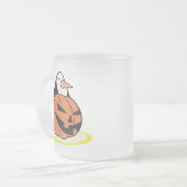 Pinguïn in pompoen matglas koffiemok (Voorkant links)