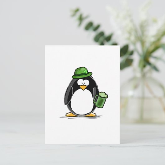 Pinguïn met groen bier briefkaart (Staand voorkant)