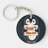 Pinguïn met 'Mis het niet' bord Sleutelhanger (Voorkant)