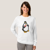 Pinguïn met Pet in Poker met Poker-kaarten T-shirt (Voorkant volledig)