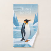 Pinguïn op ijsschots in ijzig landschap bad handdoek (Handdoek)