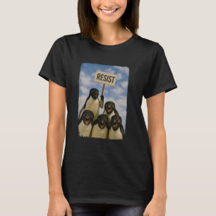Pinguïn Protest Tegen Tarrifs March Activism Fun T-shirt
