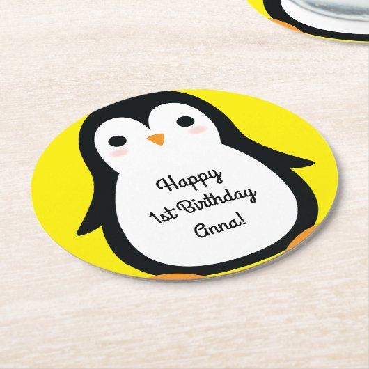 Pinguïn verjaardagsfeestje ronde kartonnen onderzetter (Gebogen)