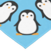 Pinguïn verjaardagsfeestje tafelkleed (Gekanteld)