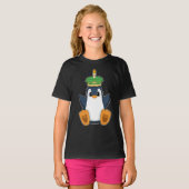 Pinguïn verjaardagstaart kaars t-shirt (Voorkant volledig)