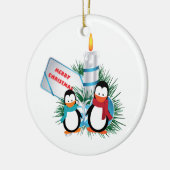 Pinguïns en kerst met kaarsen keramisch ornament (Links)