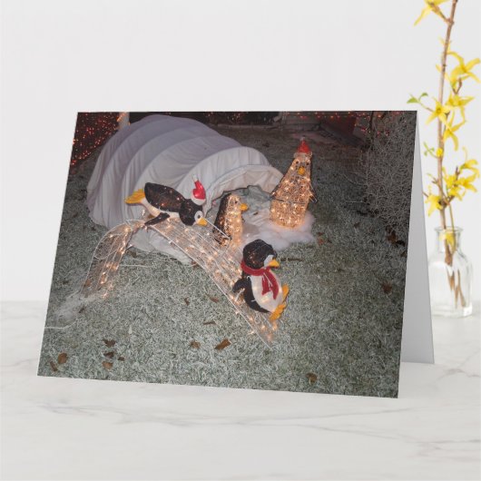 Pinguïns glijden helling af in versierde tuin kaart (Gele Bloem)