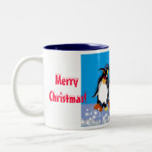 Pinguïns in de kom, vrolijk kerstfeest. tweekleurige koffiemok (Links)