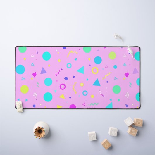 Pink 80s Memphis Geometric Pattern Bureaumat (Kindertafel)