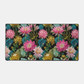 Pink and Green Lush Tropical Pattern Botanical Bureaumat (Voorkant)