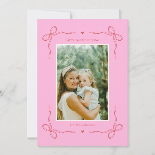 Pink and Red Coquette Bow Valentine's Day Photo Feestdagenkaart (Voorkant)