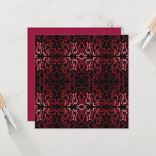 Pink And Red Dots And Squiggles Pattern On Black Kaart (Voorkant / Achterkant in situ)