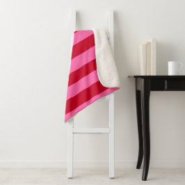 Pink and Red Peppermint Stripes Sherpa Deken