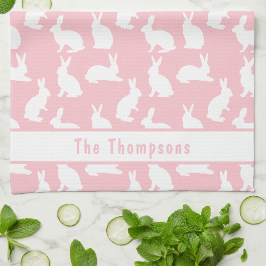 Pink And White Bunny Pattern And Name Easter Theedoek (Gevouwen)
