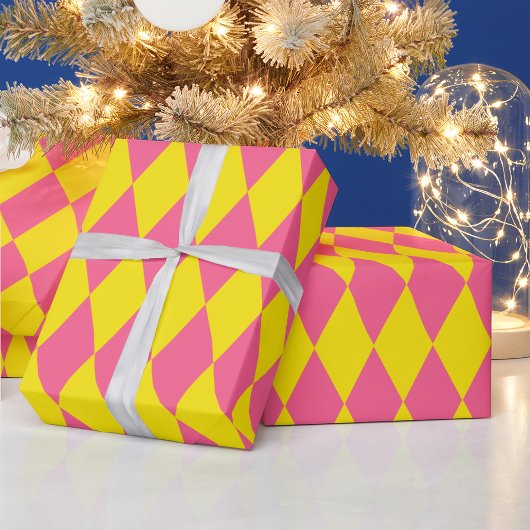 Pink and Yellow Harlequin Checkered Design  Cadeaupapier