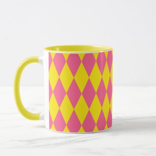 Pink and Yellow Harlequin Checkered Design  Mok (Links)