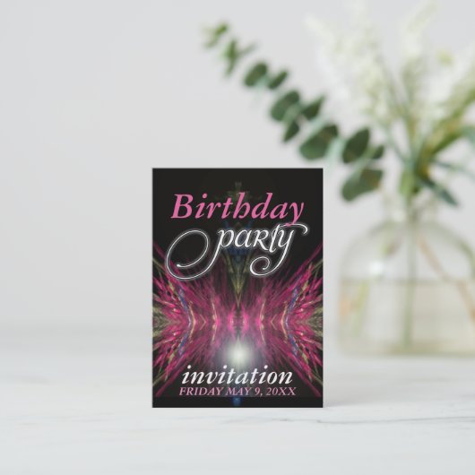 Pink Aztec Feathers Verjaardagsfeest Uitnodiging K (Staand voorkant)