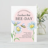 Pink Bee-Day Birthday Invitation with Daisies Kaart (Staand voorkant)