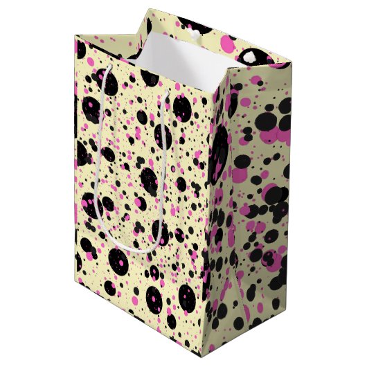 Pink & Black Polka Dot Glam Pattern Medium Cadeauzakje (Voorkant Gekanteld)