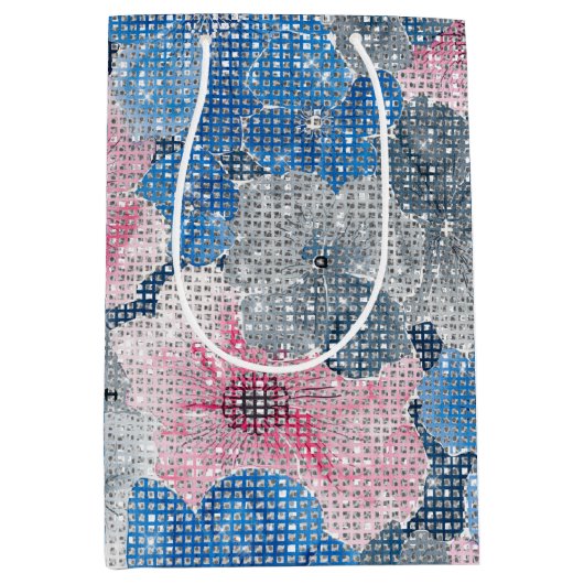 Pink Blue Flowers Medium Cadeauzakje (Voorkant)