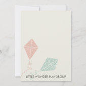 PINK BLUE KITE KINDER ACTIVITEITSKLASSE INVITE SJA KAART (Achterkant)