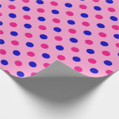 Pink Blue Pink Polka Dot Pattern Cadeaupapier (Hoek)
