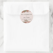 Pink Boho Floral Persoonlijke bride en Groom Ronde Sticker (Tas)