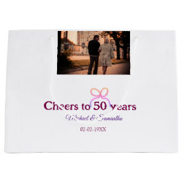 Pink bow cheers to 50 years anniversary wedding  groot cadeauzakje