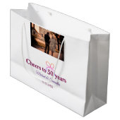 Pink bow cheers to 50 years anniversary wedding  groot cadeauzakje (Voorkant Gekanteld)