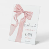 Pink Bow Elegant Coquette Baby shower Welkom Reclamebord Met Voetstuk (Voorkant)
