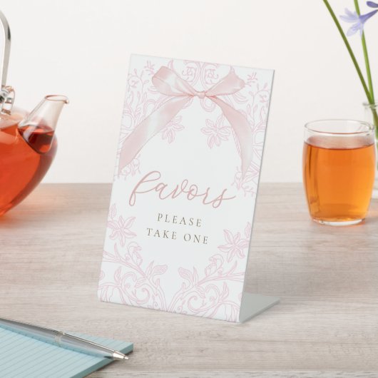 pink bow elegant favors sign reclamebord met voetstuk (Insitu)